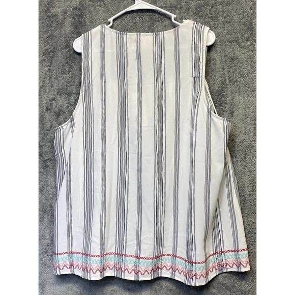 Savanna Jane Women’s Plus Floral Accent Tank Blouse Size 2X - Picture 6 of 11